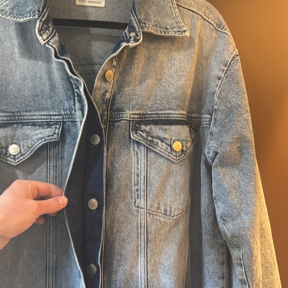 EUC GOOD AMERICAN Denim Oversized Trucker Shacket in Edwin Blue - Picture 6 of 6